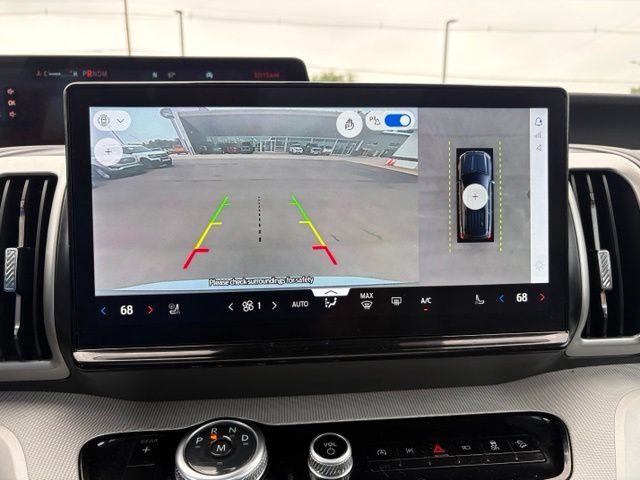 Certified 2025 Ford Expedition Active AWD/4WD image 24
