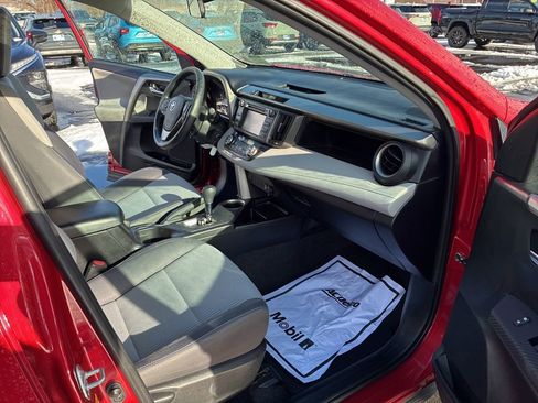 Used 2014 Toyota RAV4 XLE image 26