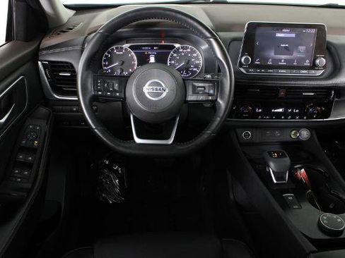 Certified 2021 Nissan Rogue SV w/ Premium Package AWD/4WD image 8