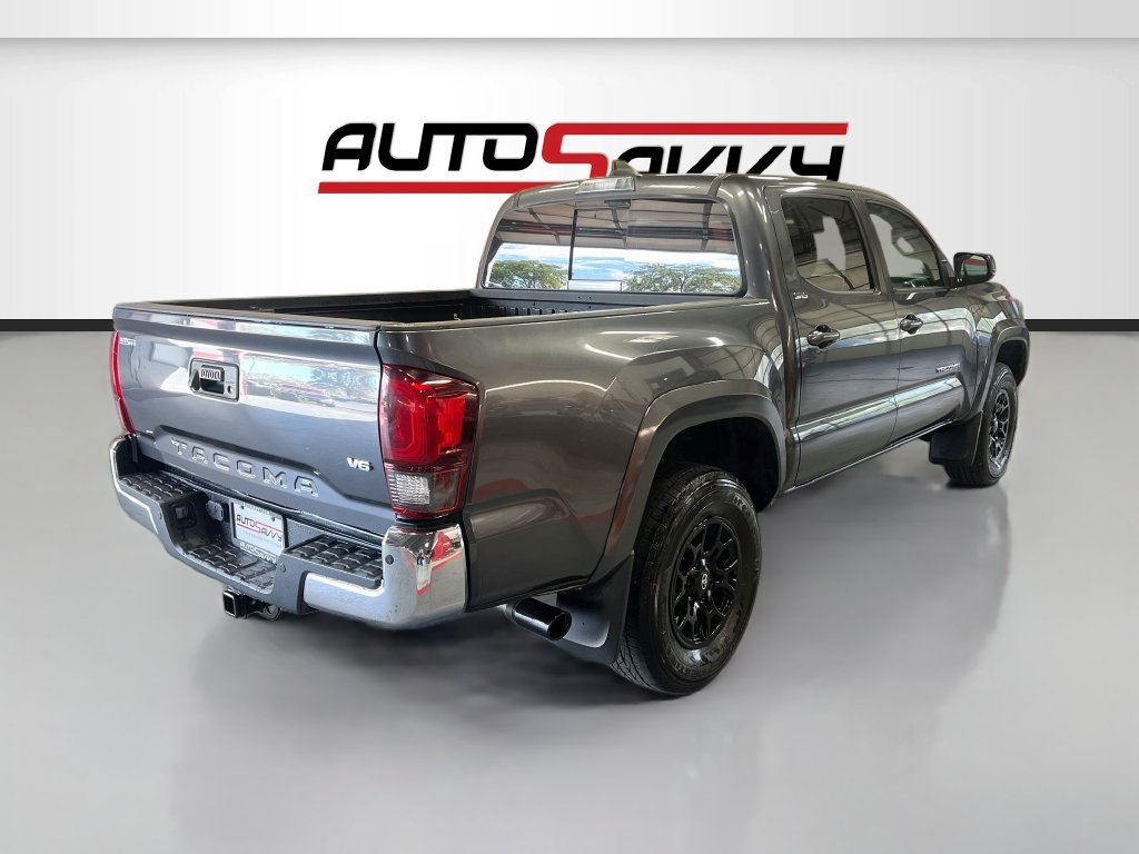 Used 2022 Toyota Tacoma SR5 RWD image 7