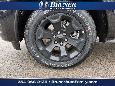 New 2026 RAM 1500 Big Horn AWD/4WD image 9