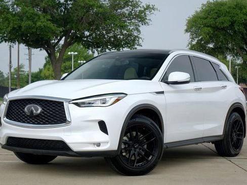 Used 2021 INFINITI QX50 Luxe FWD image 2