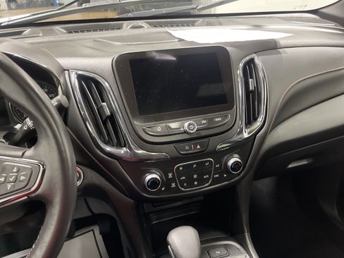 Used 2022 Chevrolet Equinox RS w/ RS Leather Package FWD image 29