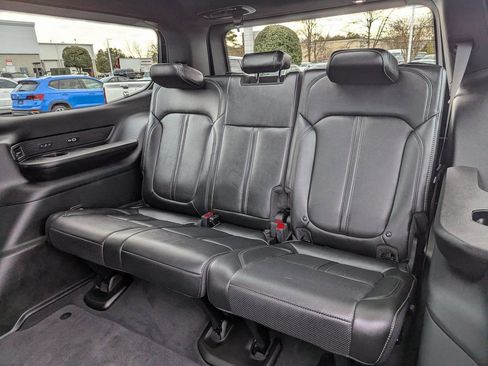 Used 2025 Jeep Wagoneer Series II image 16