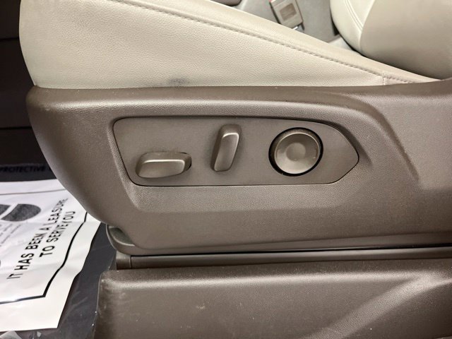 Used 2025 Chevrolet Tahoe LT RWD image 32