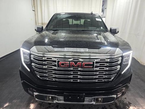 Used 2023 GMC Sierra 1500 Denali w/ Denali Reserve Package AWD/4WD image 2