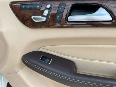 Used 2018 Mercedes-Benz GLS 450 4MATIC w/ Premium Package image 51