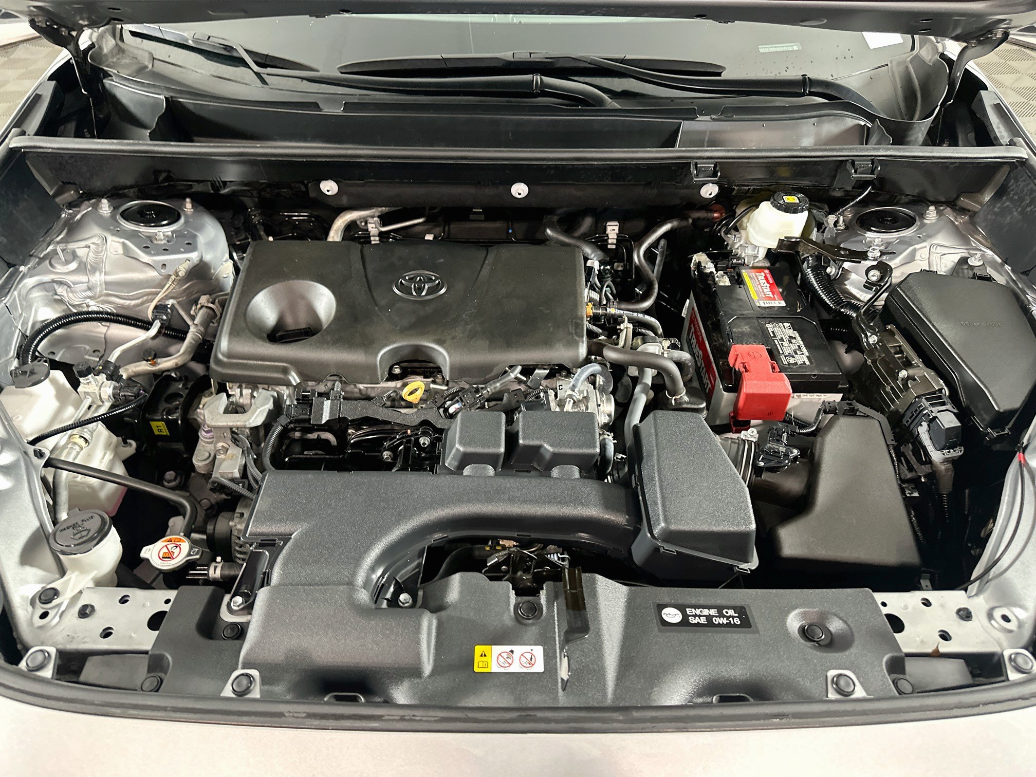 Used 2025 Toyota RAV4 LE AWD/4WD image 32