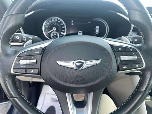 Used 2023 Genesis G70 2.0T image 6