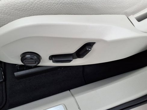 Used 2023 Volvo XC60 B5 Plus w/ Climate Package image 17