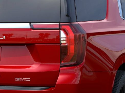 New 2026 GMC Yukon Denali w/ Sun & Power Step Package AWD/4WD image 11