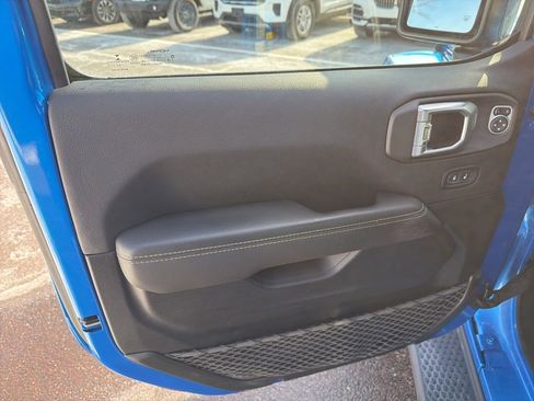 Certified 2021 Jeep Wrangler Unlimited Sahara w/ Cold Weather Group image 6