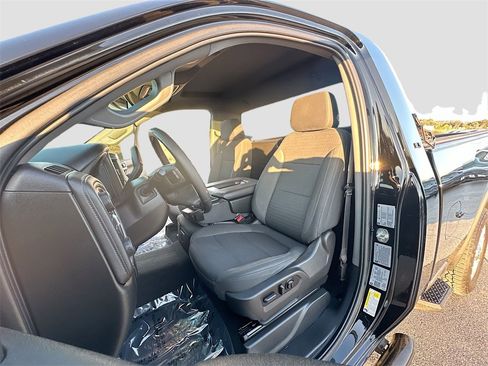 Used 2022 Chevrolet Silverado 2500 LT w/ Convenience Package image 20