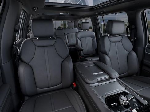 New 2026 Jeep Grand Wagoneer Limited AWD/4WD image 16