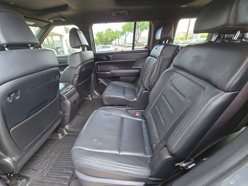Used 2026 Hyundai Santa Fe Calligraphy AWD/4WD image 15