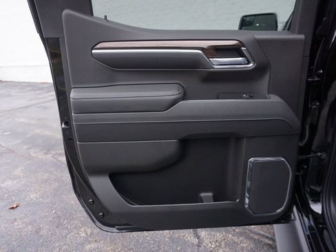 New 2026 Chevrolet Silverado 1500 RST w/ Dark Appearance Package image 27