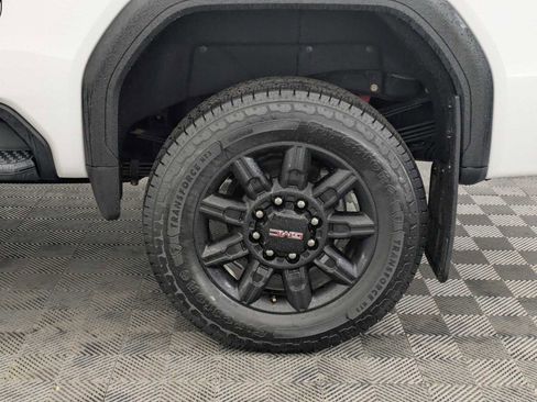 Used 2024 GMC Sierra 3500 AT4 w/ Technology Package image 15