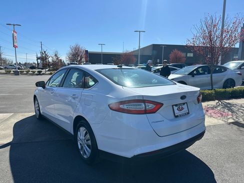Used 2013 Ford Fusion S FWD image 2