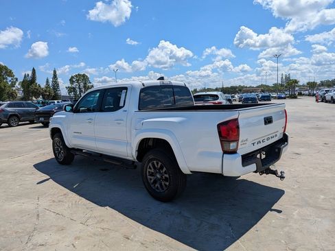 Used 2023 Toyota Tacoma SR5 w/ Technology Package AWD/4WD image 6
