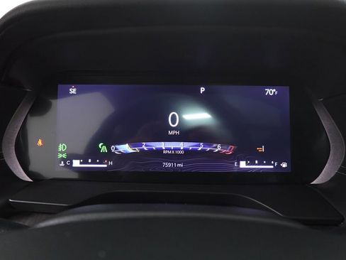 Used 2022 Jeep Grand Cherokee Overland w/ Adv Protech Group III image 16