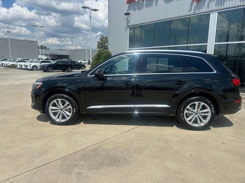 Used 2025 Audi Q7 3.0T Premium w/ Convenience Package AWD/4WD image 8