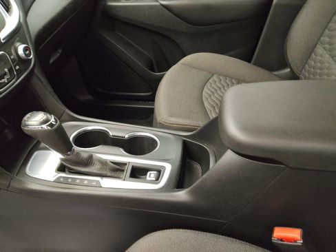 Used 2020 Chevrolet Equinox LT image 26