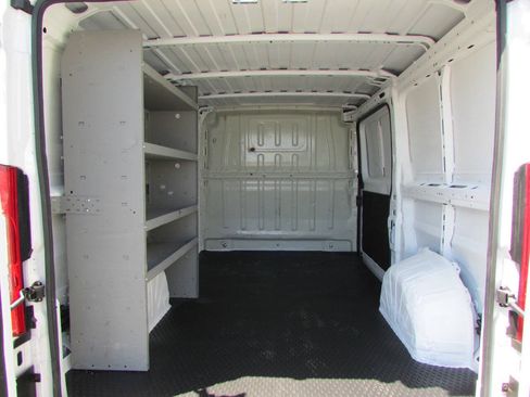 Used 2023 RAM ProMaster 2500 FWD image 21