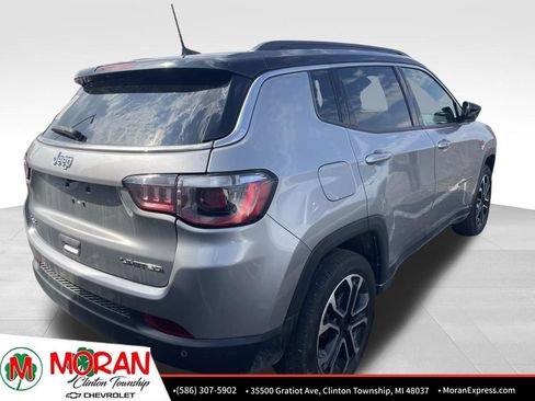 Used 2023 Jeep Compass Limited AWD/4WD image 4