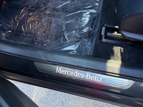 Used 2022 Mercedes-Benz GLC 300 image 28