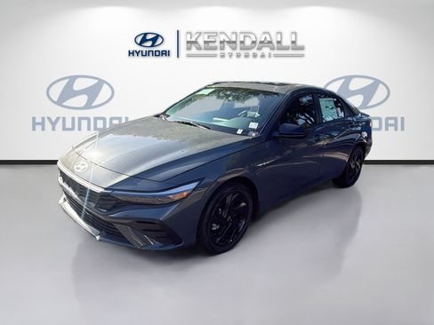 New 2026 Hyundai Elantra SEL Sport FWD image 3