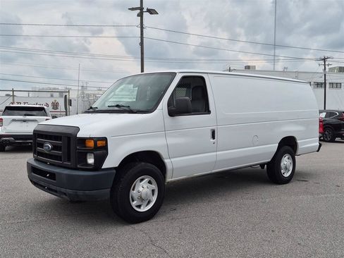 Used 2009 Ford E-350 and Econoline 350 Extended Super Duty RWD image 7