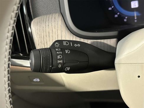 Used 2023 Volvo S90 B6 Plus w/ Protection Package Premier image 25