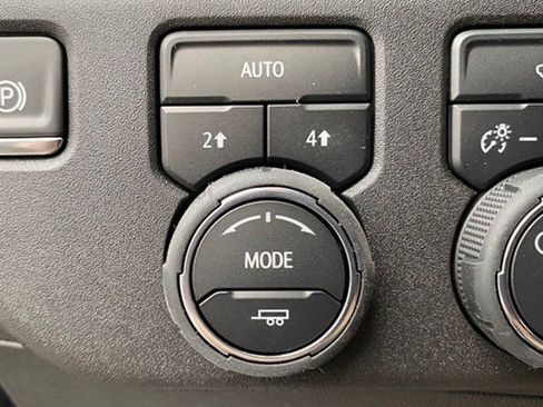 New 2025 Chevrolet Silverado 1500 LT image 15