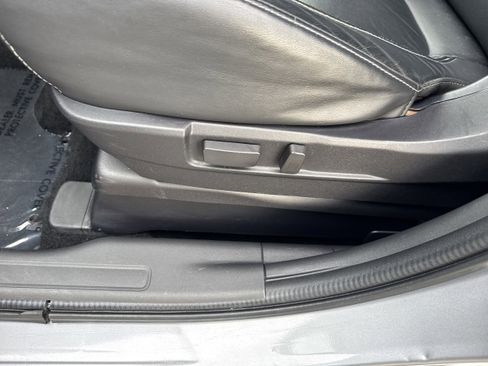 Used 2018 Mitsubishi Outlander SEL image 5