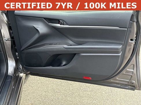 Used 2024 Toyota Camry SE FWD image 8