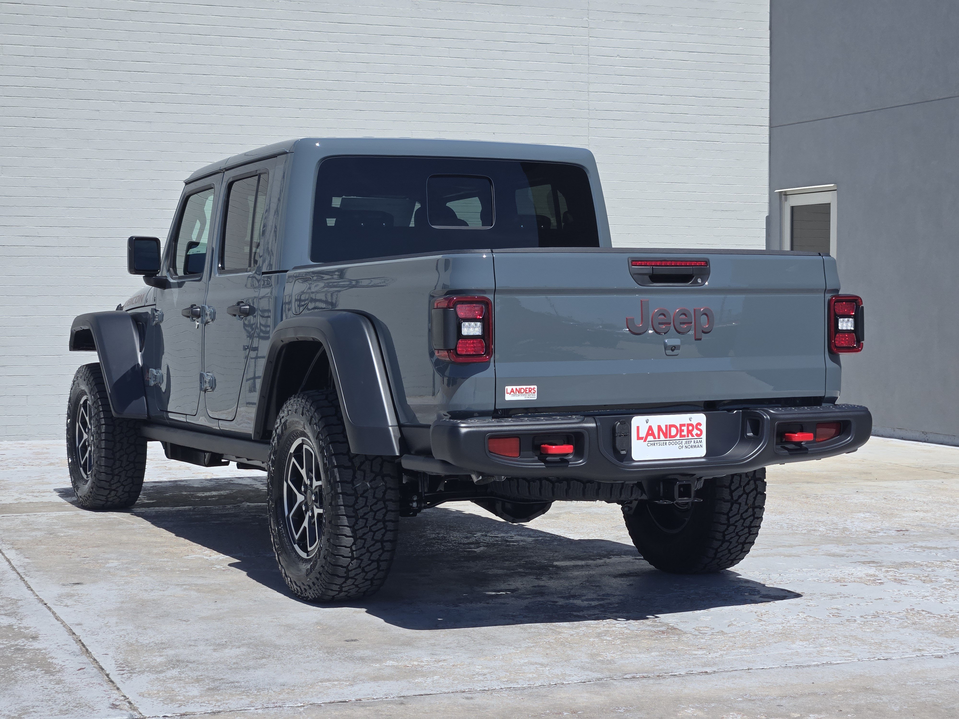 New 2026 Jeep Gladiator Rubicon w/ Steel Bumper Group AWD/4WD image 3