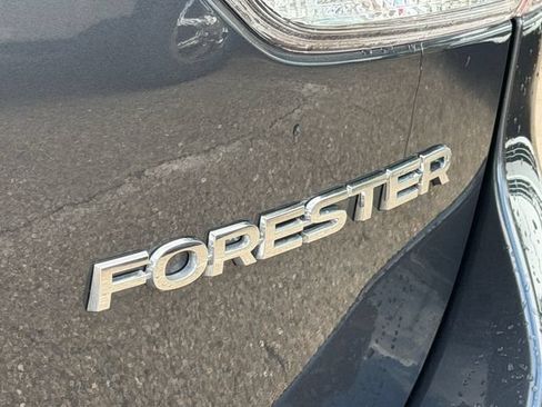 Used 2024 Subaru Forester Limited AWD/4WD image 10