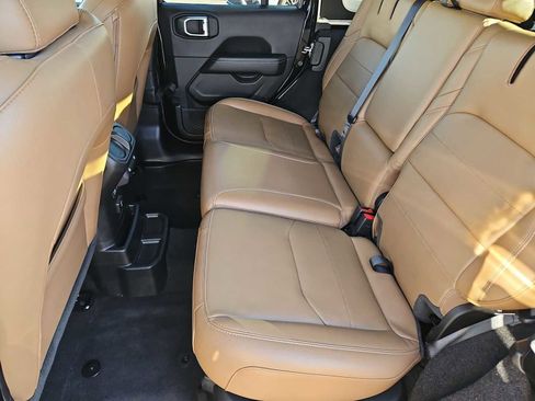 Used 2023 Jeep Wrangler Sahara w/ Cold Weather Group image 18