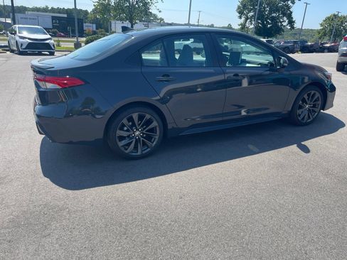 Used 2025 Toyota Corolla SE w/ SE Premium Package FWD image 16