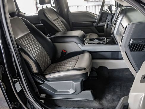 Used 2022 Ford F350 XLT w/ XLT Premium Package image 31