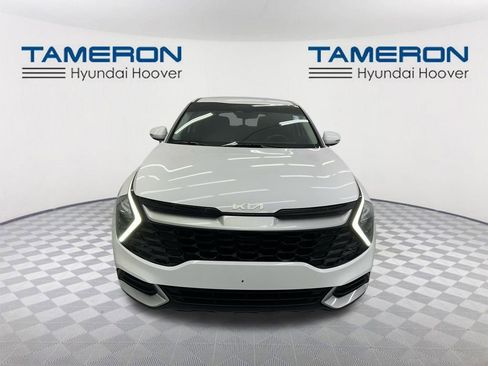 Used 2023 Kia Sportage EX image 8