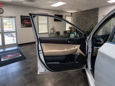 Used 2016 Subaru Legacy 2.5i Limited AWD/4WD image 14