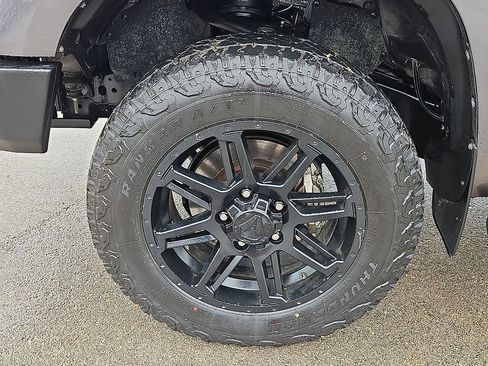 Used 2019 Toyota Tundra SR5 AWD/4WD image 13