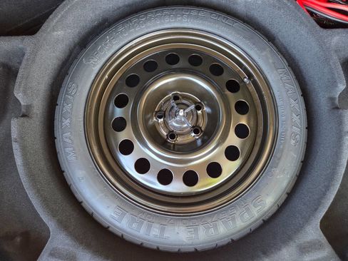 Used 2020 Lincoln Corsair Reserve w/ Equipment Group 202A image 21