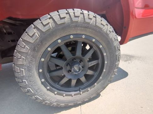 Used 2018 Ford F150 XLT w/ Equipment Group 302A Luxury AWD/4WD image 19