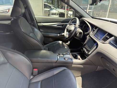 Used 2023 INFINITI QX50 Sport FWD image 3