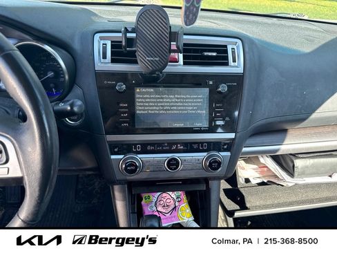 Used 2015 Subaru Legacy 2.5i Limited AWD/4WD image 10