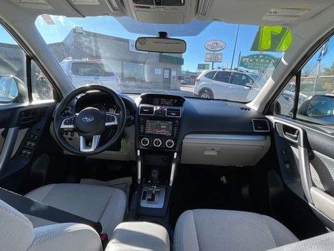 Used 2017 Subaru Forester 2.5i Premium w/ All-Weather Package image 17