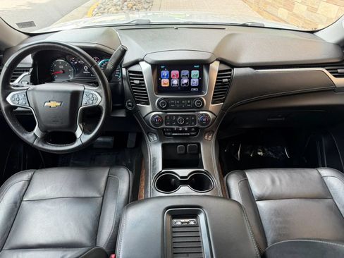 Used 2017 Chevrolet Tahoe LT w/ Luxury Package AWD/4WD image 5