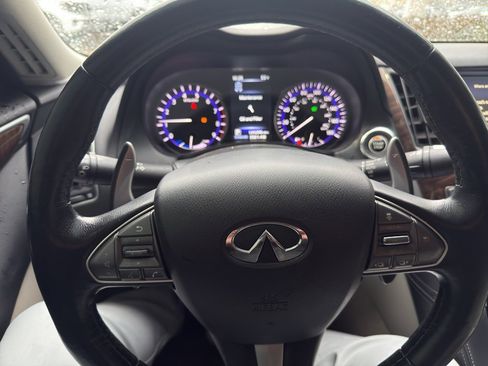 Used 2014 INFINITI Q50 Sport w/ Deluxe Technology Package image 14